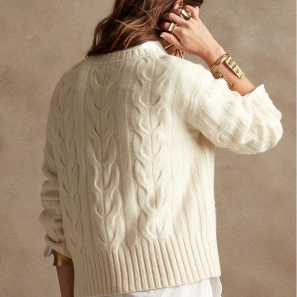 Banana Republic Italian Merino cable knit sweater - Picture 2 of 4